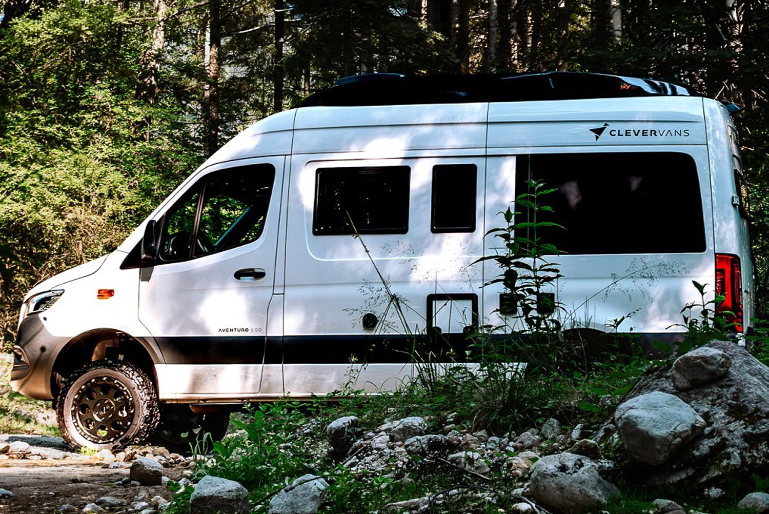Aventuro 600
